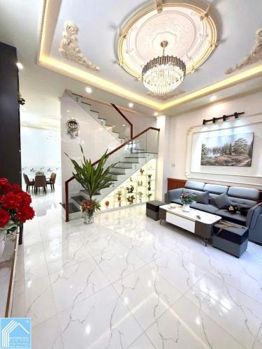 Bán nhà 1Trệt 1Lầu - mới đẹp. Trục Đường A2 - KDC Tổ 3A (đông đúc)