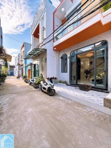 Bán nhà 1Trệt 1Lầu - mới đẹp. Trục Đường A2 - KDC Tổ 3A (đông đúc)