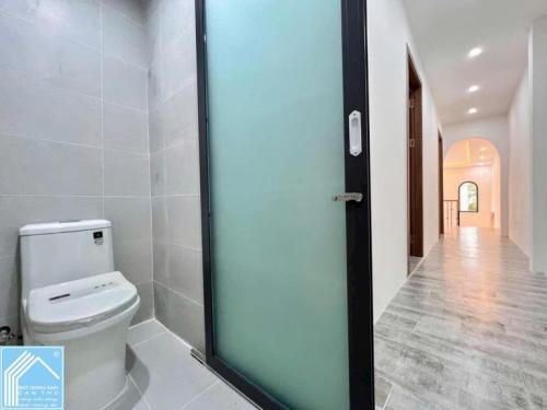 Bán nhà 1trệt 1lầu lửng, GẦN BỜ HỒ BÚNG XÁNG, nhà mới đẹp mua vào ở ngay