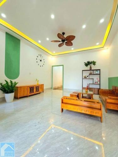 BÁN NHÀ 1trệt 1lửng - MỚI ĐẸP - Mặt Tiền (B11 - Phú An). Vị trí B11 // với Bùi Quang Trinh (A2)
