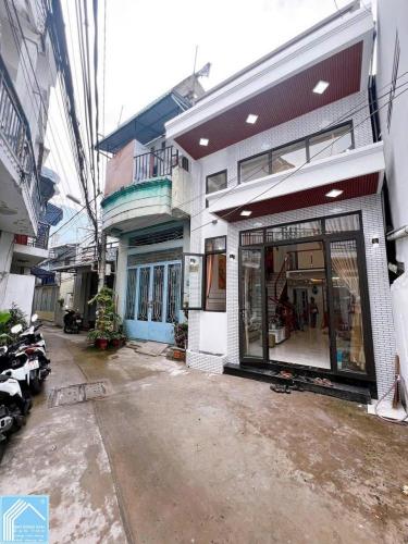 Bán nhà 1TRỆT 1LỬNG, 3 PHÒNG NGỦ, Gần VINCOM HÙNG VƯƠNG