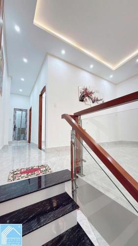 Bán nhà 1TRỆT 1LỬNG, 3 PHÒNG NGỦ, Gần VINCOM HÙNG VƯƠNG