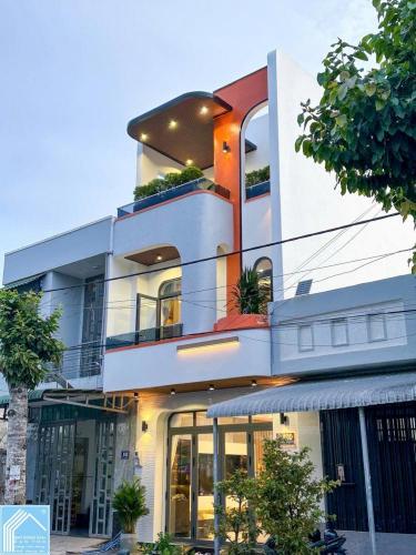 BÁN NHÀ 1TRỆT 2LẦU MỚI HOÀN THIỆN FULL NỘI THẤT CAO CẤP