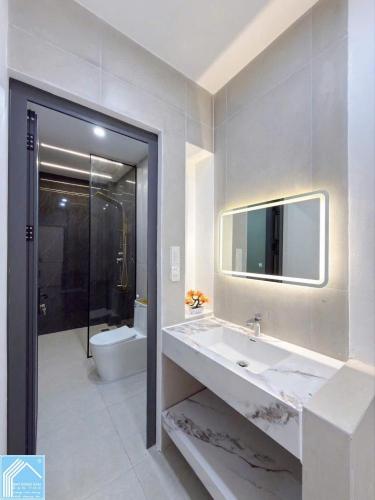 BÁN NHÀ 1TRỆT 2LẦU MỚI HOÀN THIỆN FULL NỘI THẤT CAO CẤP