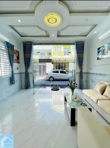 Bán nhà 2lầu - GÓC 2MT HẺM 115 CMT8✔️Có hỗ trợ vay Bank khoảng 2tỷ