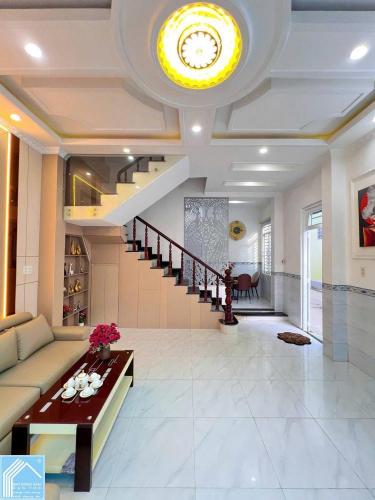 Bán nhà 2lầu - GÓC 2MT HẺM 115 Đường CMT8 (Có hỗ trợ vay Bank khoảng 2tỷ)