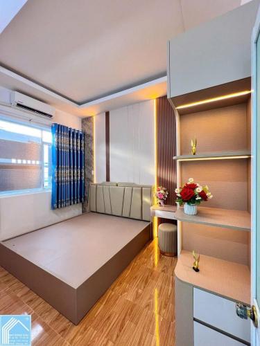 Bán nhà 2lầu - GÓC 2MT HẺM 115 Đường CMT8 (Có hỗ trợ vay Bank khoảng 2tỷ)