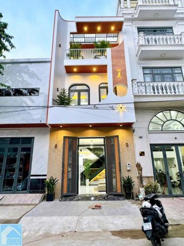 Bán Nhà 2Lầu đúc, Mặt Tiền (KDC VHTĐ), full nội thất, sổ hoàn công đầy đủ