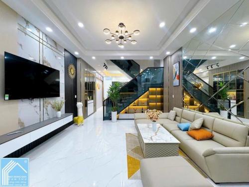 Bán Nhà 2Lầu đúc, Mặt Tiền (KDC VHTĐ), full nội thất, sổ hoàn công đầy đủ