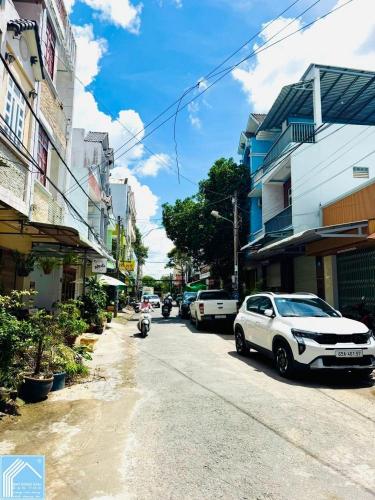 BÁN Nhà 2Lầu đúc, Mới đẹp + Full Nội Thất sang trọng (Mặt tiền - KDC 91B), vị trí đẹp