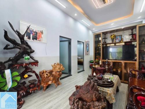 BÁN NHÀ BIỆT THỰ 9x20 KDC Long Thịnh 