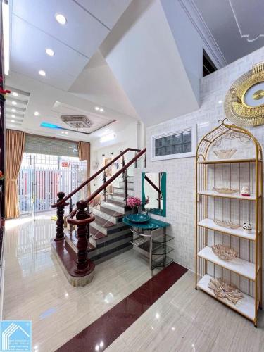 BÁN NHÀ CAO NHẤT HẺM, RẤT KIÊN CỐ, Sổ Hồng hoàn công đầy đủ