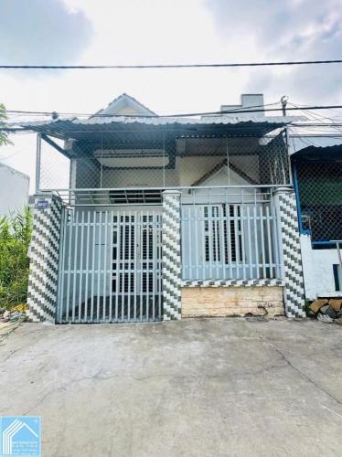 Bán nhà cấp 4, gần khu Đại Ngân, diện tích đẹp. Hẻm liền kề khu Đại Ngân Bán nhà cấp 4, gần khu Đại Ngân, diện tích đẹp. Hẻm liền kề khu Đại Ngân