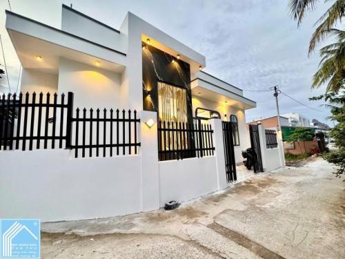  BÁN NHÀ CẤP 4 HIỆN ĐẠI – GÓC 2 MẶT TIỀN CỰC THOÁNG – P. LONG TUYỀN, Q. BÌNH THỦY – TP. CẦN THƠ 