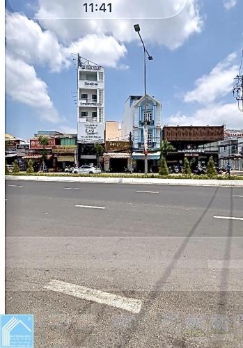 Bán Nhà Cấp 4 Mặt tiền đường Trần Văn Hoài - Cách Vincom Xuân Khánh 250m - Cách Vinmec 300