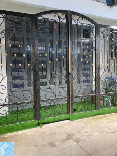 BÁN NHÀ cấp 4, NÓC BẰNG - TRỤC CHÍNH HẺM xe hơi (Gần sát khu Đại Ngân)