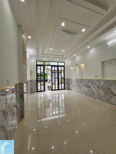 Bán nhà đường b5 kdc hưng phú 1 gần đường lý thái tổ rẻ nhất giá 4,099 tỷ