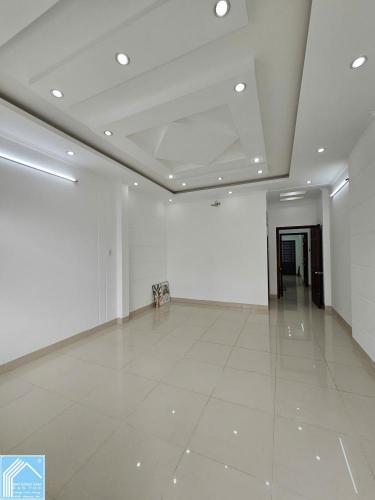 Bán nhà đường b5 kdc hưng phú 1 gần đường lý thái tổ rẻ nhất giá 4,099 tỷ