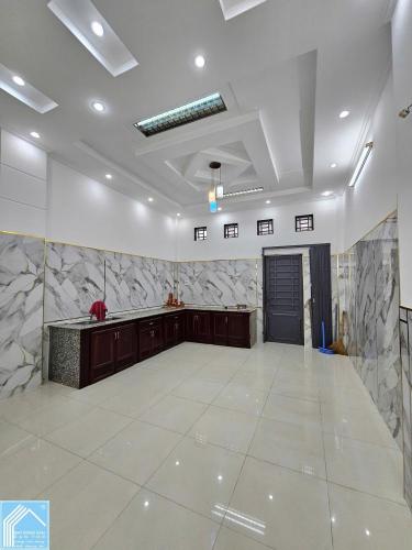 Bán nhà đường b5 kdc hưng phú 1 gần đường lý thái tổ rẻ nhất giá 4,099 tỷ