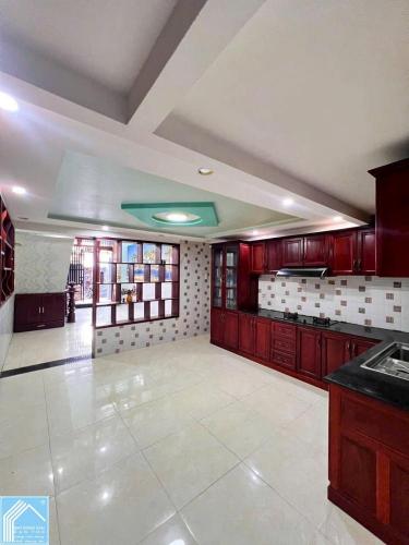 BÁN NHÀ Hẻm thông - Nay thuộc P. Ninh Kiều✔Nhà 1trệt + 1lửng + 2lầu đúc