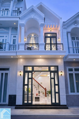 BÁN NHÀ KẾ  ĐẠI HỌC Y DƯỢC CẦN THƠ