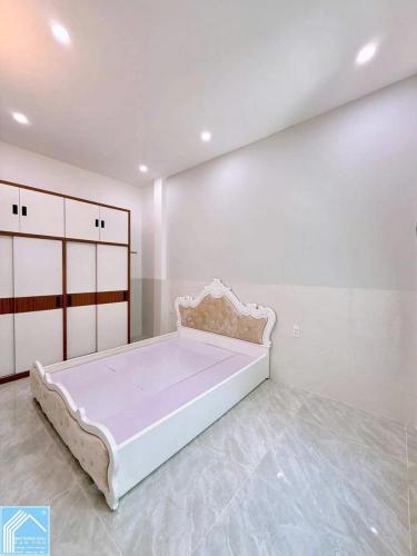 BÁN NHÀ LẦU DIỆN TÍCH RỘNG 4M X19M=75M2 LỘ OTO NHÀ CÓ 3PN 1  PHÒNG THỜ 2WC GIÁ RẺ CHÍNH CHỦ