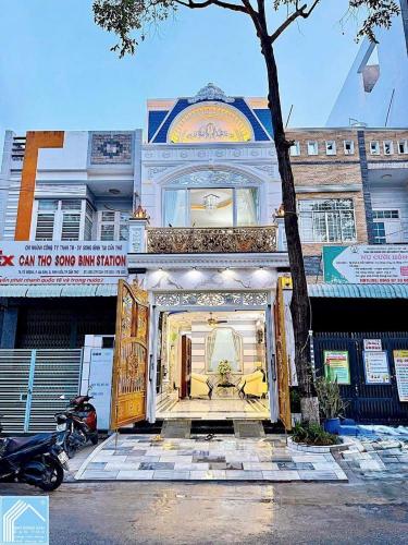 Bán nhà lầu mới đường khu dân cư hồng phát gần đại học fpt cần thơ giá dưới 7 tỷ