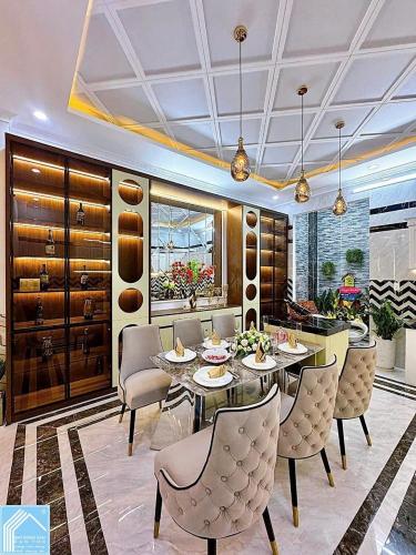 Bán nhà lầu mới đường khu dân cư hồng phát gần đại học fpt cần thơ giá dưới 7 tỷ