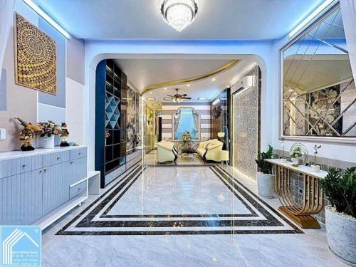 Bán nhà lầu mới đường khu dân cư hồng phát gần đại học fpt cần thơ giá dưới 7 tỷ