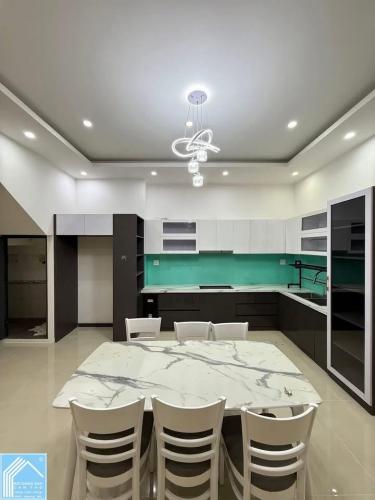 BÁN Nhà LẦU mới, kiên cố, Mặt Tiền (khu VHTĐ). Sổ Hồng hoàn chỉnh