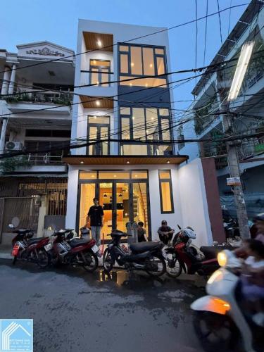 Bán nhà lầu trục chính hẻm 54 gần ubnd phường thới bình giá dưới 5 tỷ 