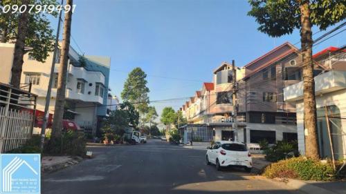 Bán Nhà Mặt Phố Đường Số 10 Cái Răng, Cần Thơ: Vị Trí Vàng KDC Nông Thổ Sản, DT 84m2, 3 Tầng, 3PN,