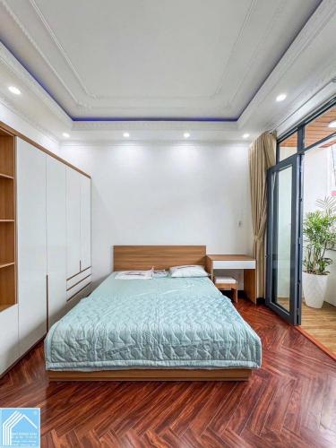Bán nhà MẶT TIỀN, 1T3L đúc, sổ hoàn công (Gần cầu Gạch Ngỗng - Mậu Thân)