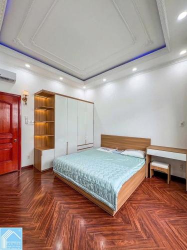 Bán nhà MẶT TIỀN, 1T3L đúc, sổ hoàn công. Gần cầu Gạch Ngỗng (Mậu Thân)