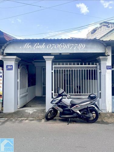 Bán Nhà Mặt tiền đường Hàng Xoài - Cách Phạm Hùng 80m - Thông Đ.Trần Hưng Đạo