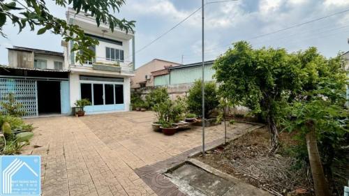 Bán nhà mặt tiền đường nguyễn văn linh - 25 tỷ