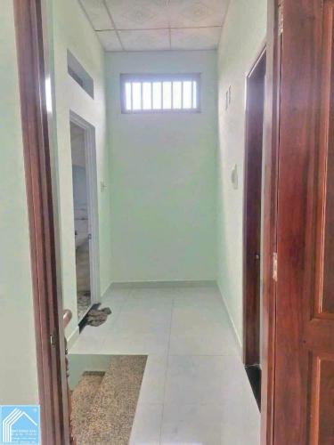 Bán nhà MẶT TIỀN lộ nhựa, thích hợp gia đình ở, KDoanh, buôn bán tại nhà