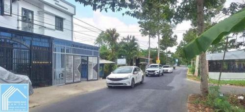 Bán nhà MẶT TIỀN lộ nhựa, thích hợp gia đình ở, KDoanh, buôn bán tại nhà