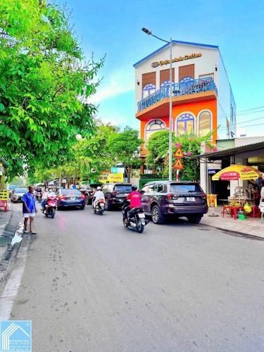BÁN NHÀ mới đẹp, TẶNG NGUYÊN QUÁN ĐANG KD, vị trí HOT nhất Cần Thơ