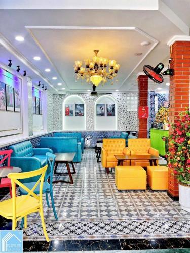 BÁN NHÀ mới đẹp, TẶNG NGUYÊN QUÁN ĐANG KD, vị trí HOT nhất Cần Thơ