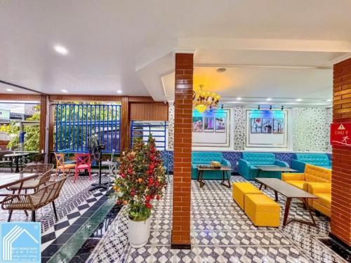 BÁN NHÀ mới đẹp, TẶNG NGUYÊN QUÁN ĐANG KD, vị trí HOT nhất Cần Thơ
