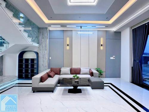 Bán nhà mới xây thiết kế hiện đại 1 trệt, 2 lầu, khu văn hoá Tây Đô