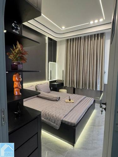 BÁN NHÀ PHỐ HIỆN ĐẠI. Có sân đậu ôtô, 2 MẶT TIỀN (trước Lộ - sau view sông)