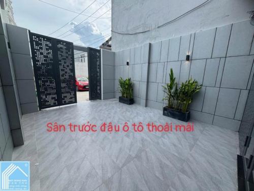 BÁN NHÀ PHỐ HIỆN ĐẠI. Có sân đậu ôtô, 2 MẶT TIỀN (trước Lộ - sau view sông)