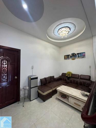 Bán nhà trệt 2 lầu đường xuân thuỷ kdc hồng phát - đoạn gần trần hoàng na