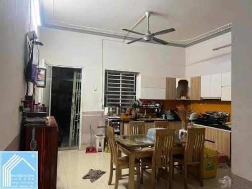BÁN NHÀ TRỆT 2 LẦU KHU DÂN CƯ 586