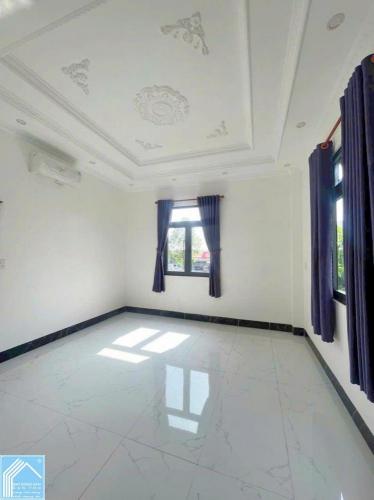 Bán Nhà Trệt 2 Lầu Phong Cách Châu Âu - Có Mương Hở Bên Hông 4M - Đường Số 10 - KDC Nam Long 2.