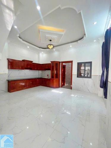 Bán Nhà Trệt 2 Lầu Phong Cách Châu Âu - Có Mương Hở Bên Hông 4M - Đường Số 10 - KDC Nam Long 2.