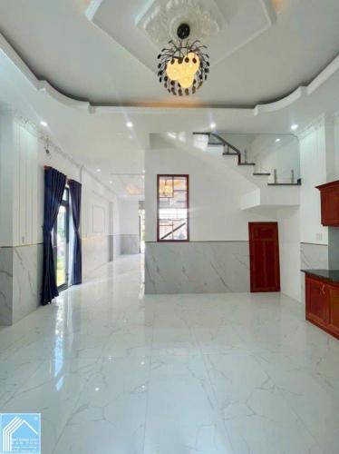 Bán Nhà Trệt 2 Lầu Phong Cách Châu Âu - Có Mương Hở Bên Hông 4M - Đường Số 10 - KDC Nam Long 2.