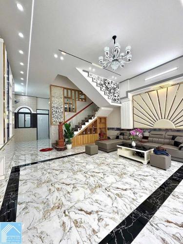 BÁN NHÀ TRỆT 2 LẦU SÂN THƯỢNG ĐS9 KHU NAM LONG 2.